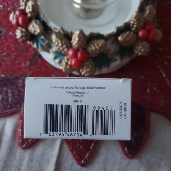 Hallmark Keepsake 2019 Golfer Snoopy Spotlight on Snoopy Ornament NWT - Picture 5 of 6